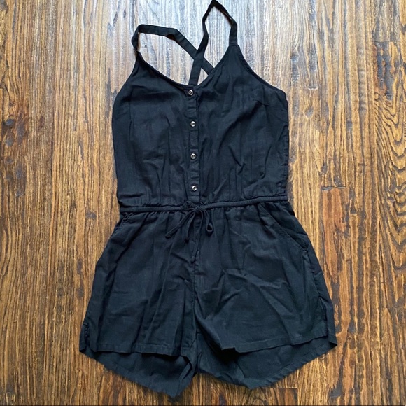 Old Navy Pants - Old Navy Shorts Romper ❤️
